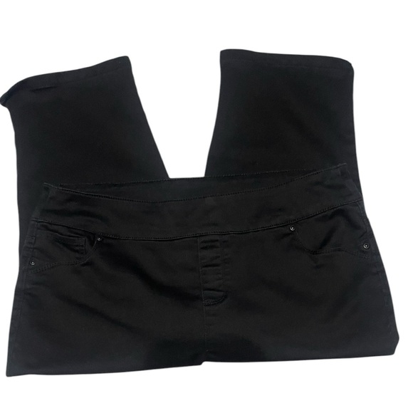 Intro. Love The Fit Stretch Black Capri Pants Size 12 - Picture 1 of 14